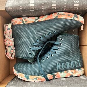 New in box NOBULL SUPERFABRIC TRAINER HIGH TOP SIZE 7 Teal
